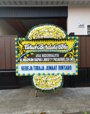 Papan Bunga Duka di Cipancar